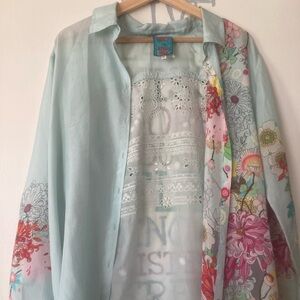 Gorgeous 100 percent Silk Johnny Was floral blouse